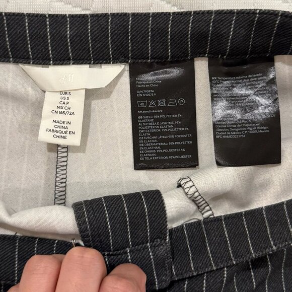 H&M Women's Striped Black Trousers - Picture 4 of 4